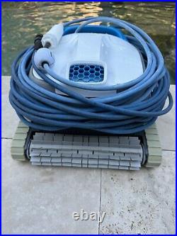 Warrior SE Pentair Robotic Inground Pool Cleaner & 2 power supplies(for Parts)